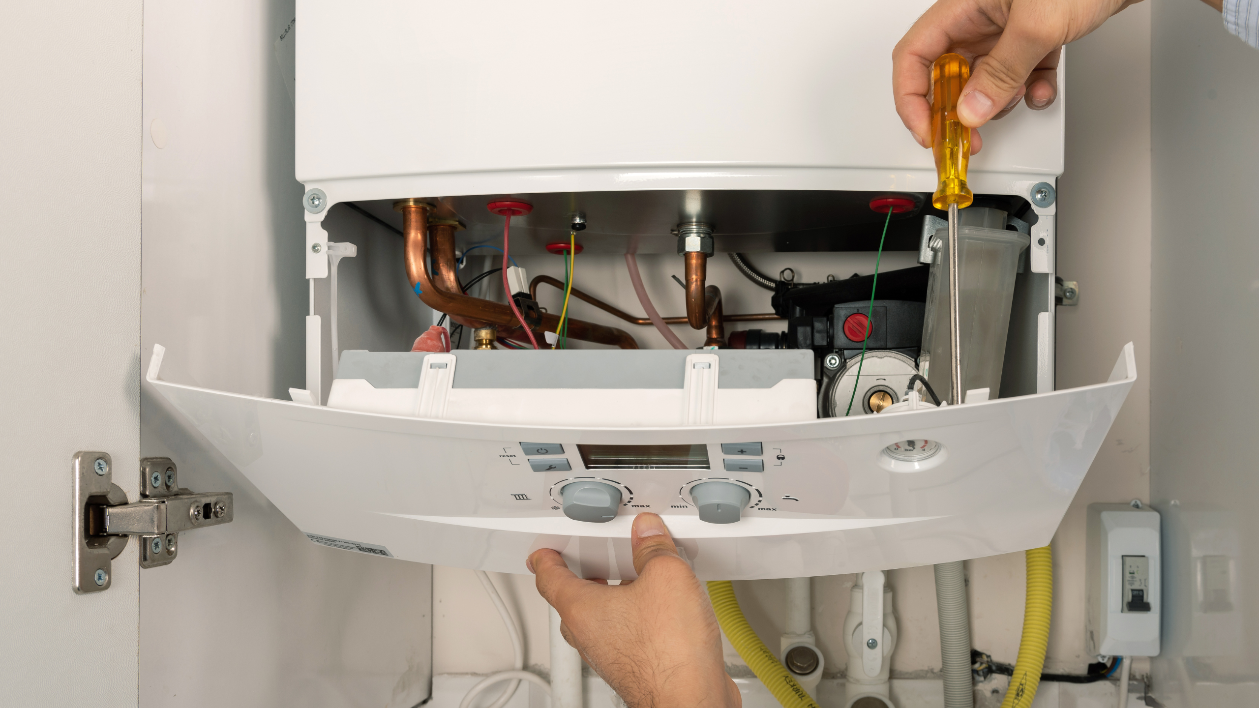 <p>Installation, Breakdowns & Servicing</p>
